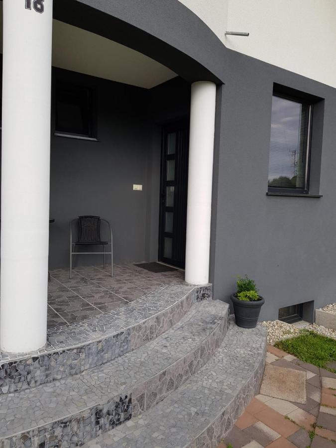 Honfoglalas Apartment Buk Exterior foto